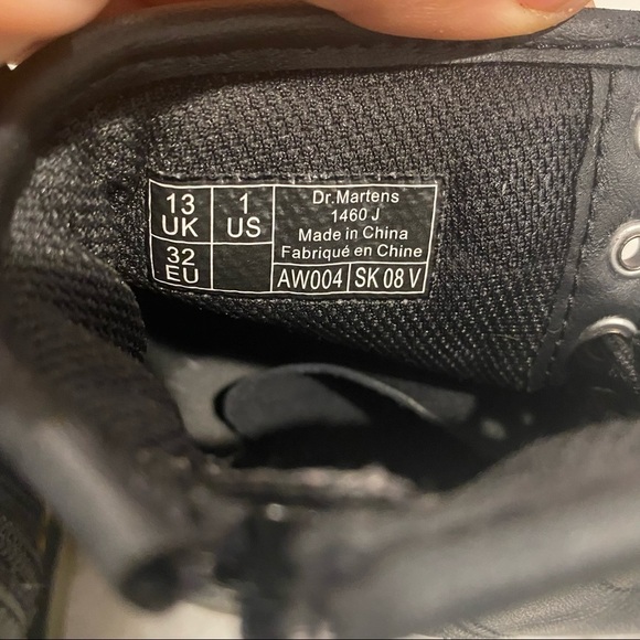 Doc martens JUNIOR 1460 LEATHER LACE UP BOOTS kids 1 - Picture 2 of 10